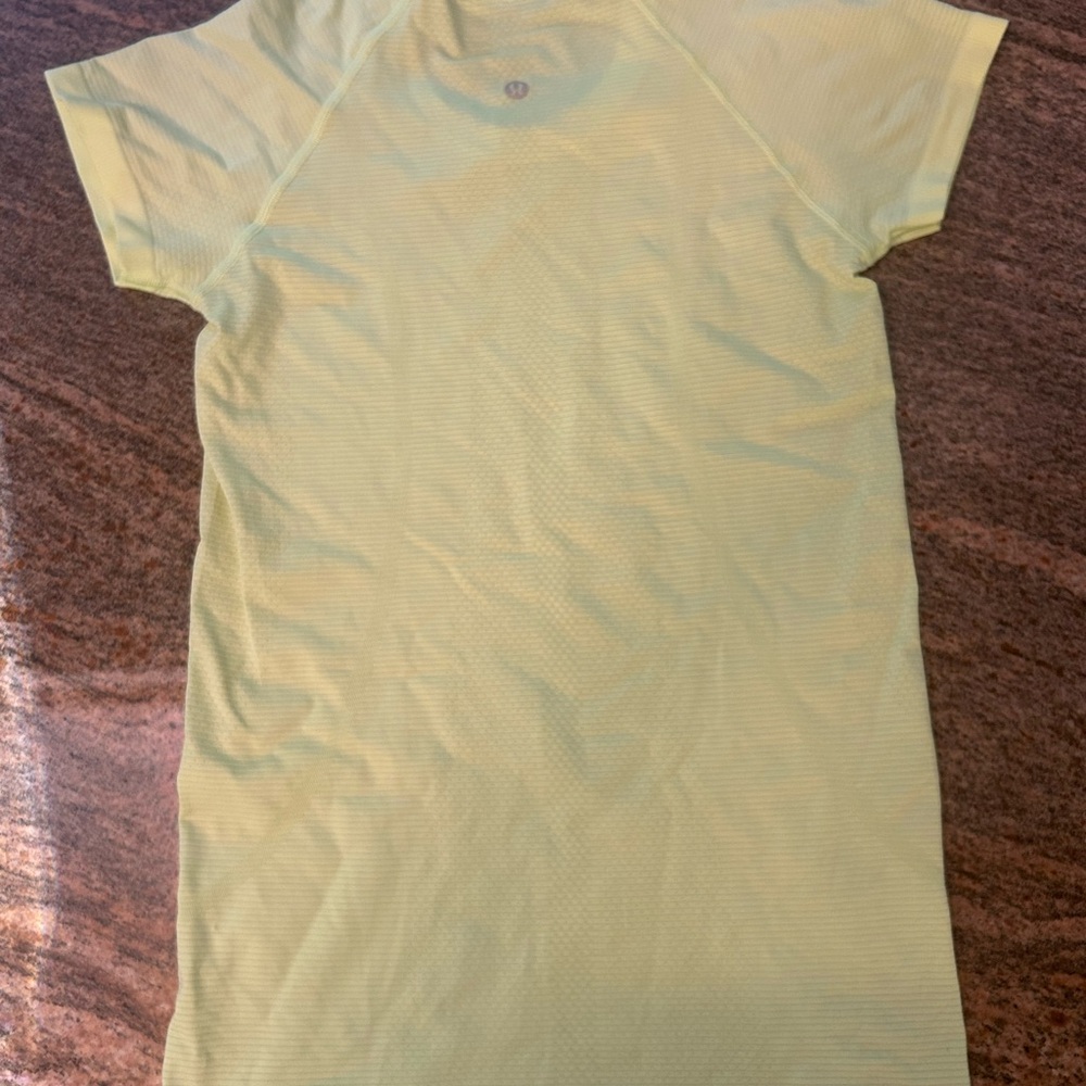 lululemon athletica Yellow Short Sleeve Tee
